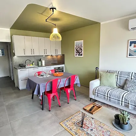 2 Dans Neuf, Terrasse Sud, Meuble Contemporain, Parking אקס-לה-באינס