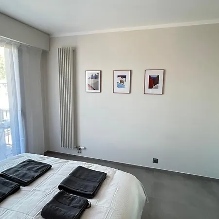 2 Dans Neuf, Terrasse Sud, Meuble Contemporain, Parking דירה *