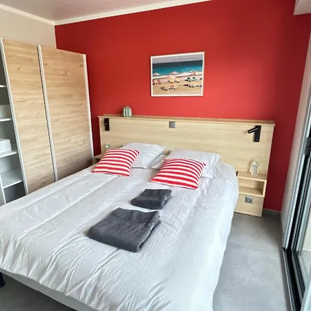 2 Dans Neuf, Terrasse Sud, Meuble Contemporain, Parking דירה *