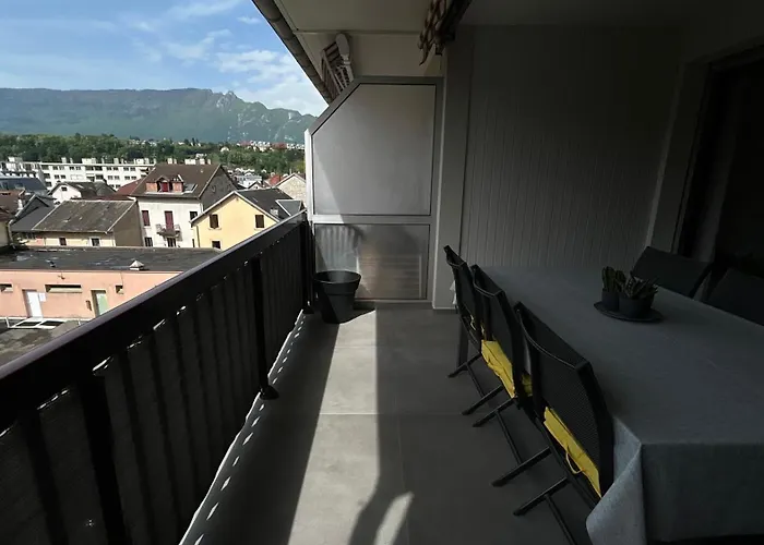 2 Dans Neuf, Terrasse Sud, Meublé Contemporain, Parking Appartement