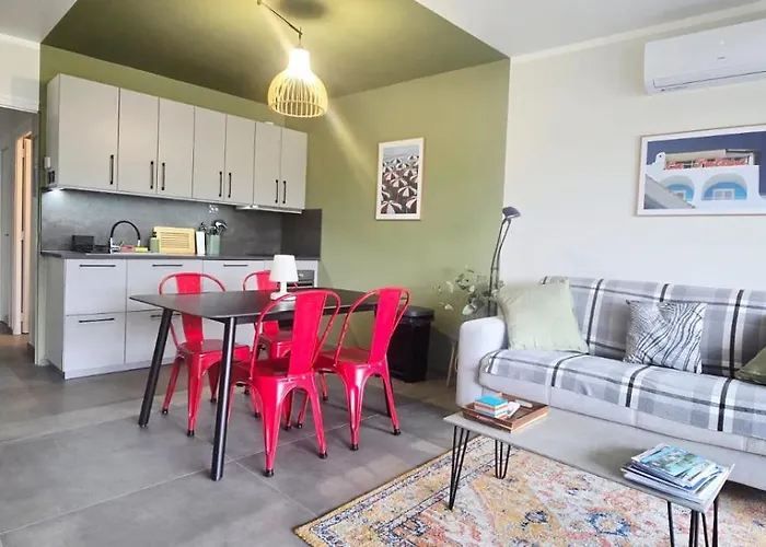 2 Dans Neuf, Terrasse Sud, Meublé Contemporain, Parking Appartement