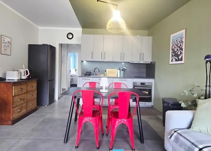 2 Dans Neuf, Terrasse Sud, Meublé Contemporain, Parking Aix-les-Bains