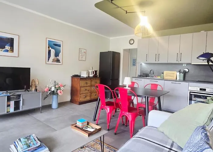 Appartement 2 Dans Neuf, Terrasse Sud, Meublé Contemporain, Parking