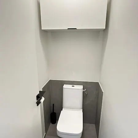 2 Dans Neuf, Terrasse Sud, Meuble Contemporain, Parking * Aix-les-Bains