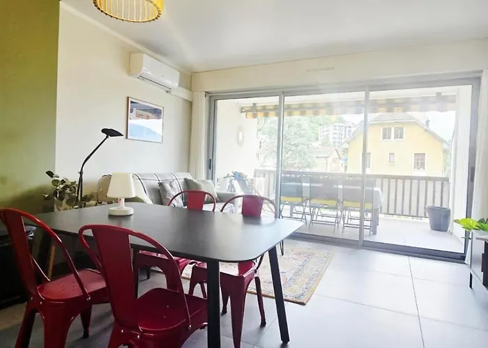 2 Dans Neuf, Terrasse Sud, Meuble Contemporain, Parking アパート エクスレバン